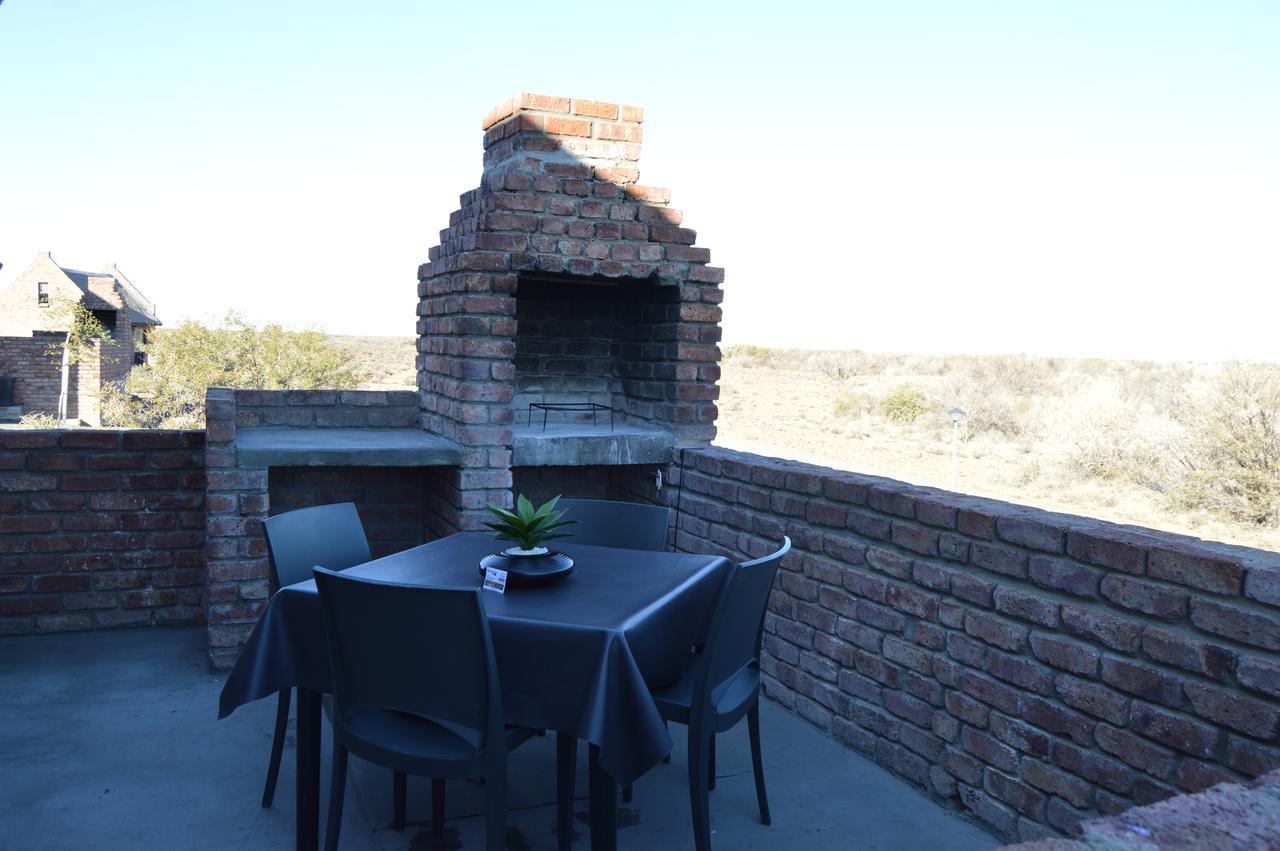 Teri-Lemveli Lodge Beaufort West Exterior foto